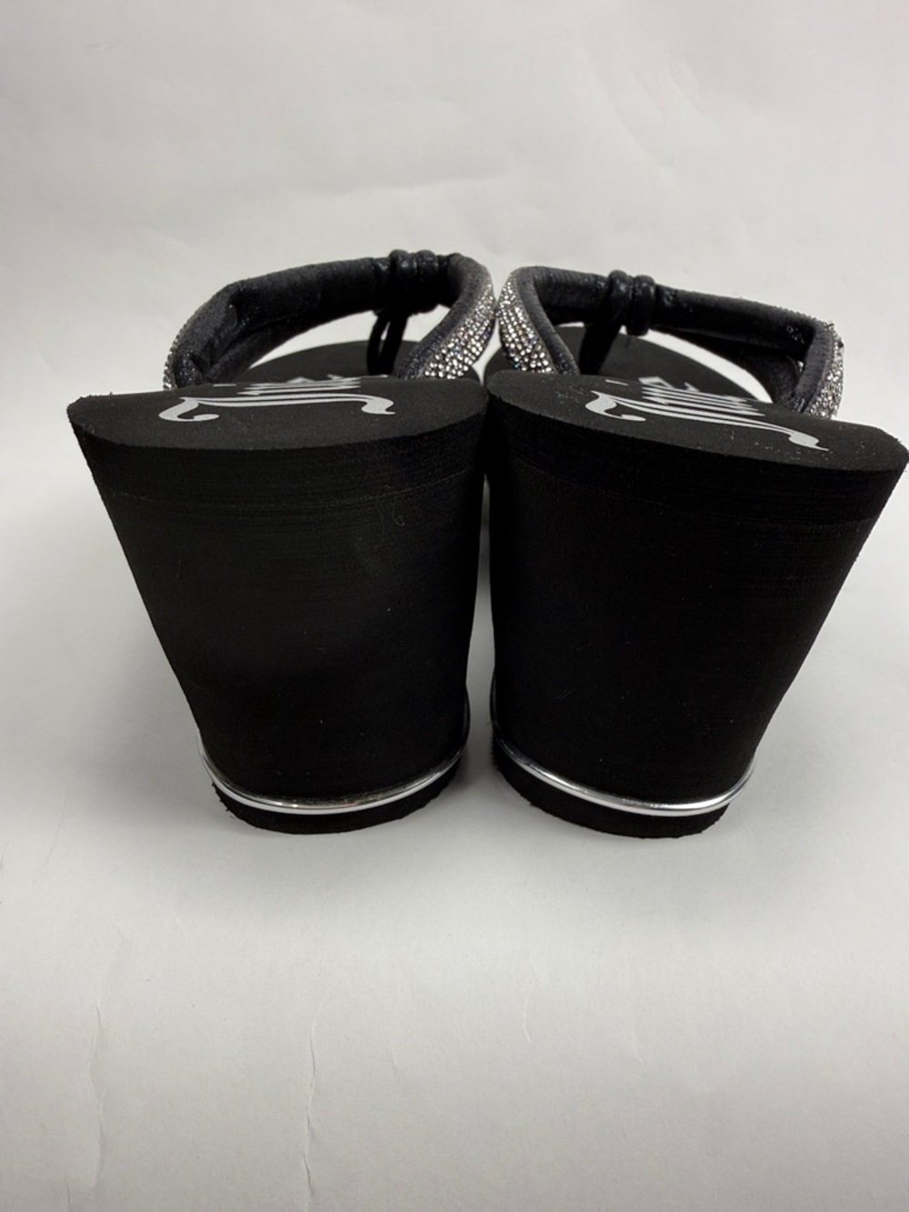 Juicy Couture Black Wedge Pkatform Sandals with Silver Rhinestone Straps Size 6 - Picture 3 of 13